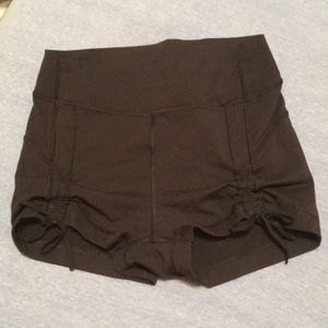 Lulu shorts